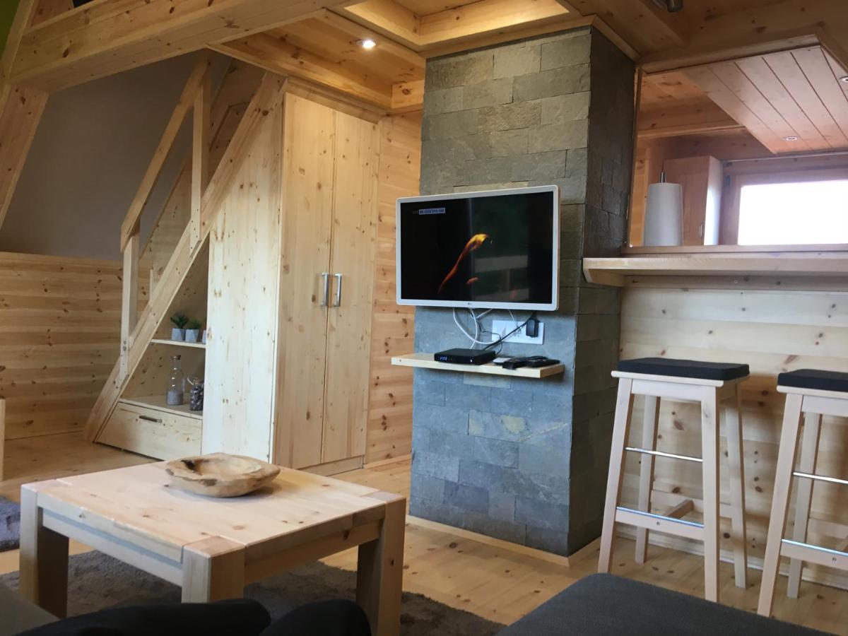 Wooden Apartman Prémium Jacuzzival Alsóörs Exterior foto
